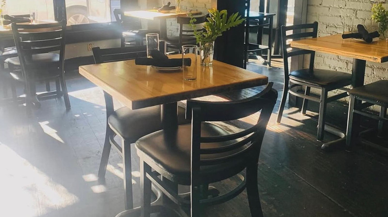 The interior of Ten Tables