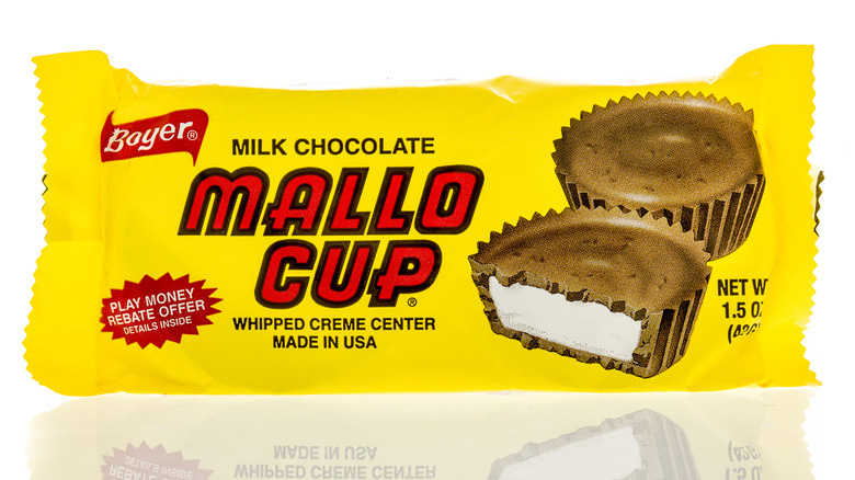 Vintage Mallo Cup advertisement