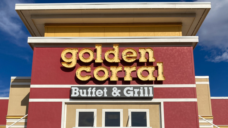 Golden Corral exterior