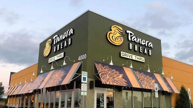 Panera Bread exterior and signage
