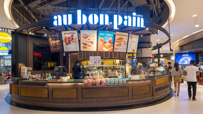 Au Bon Pain kiosk location