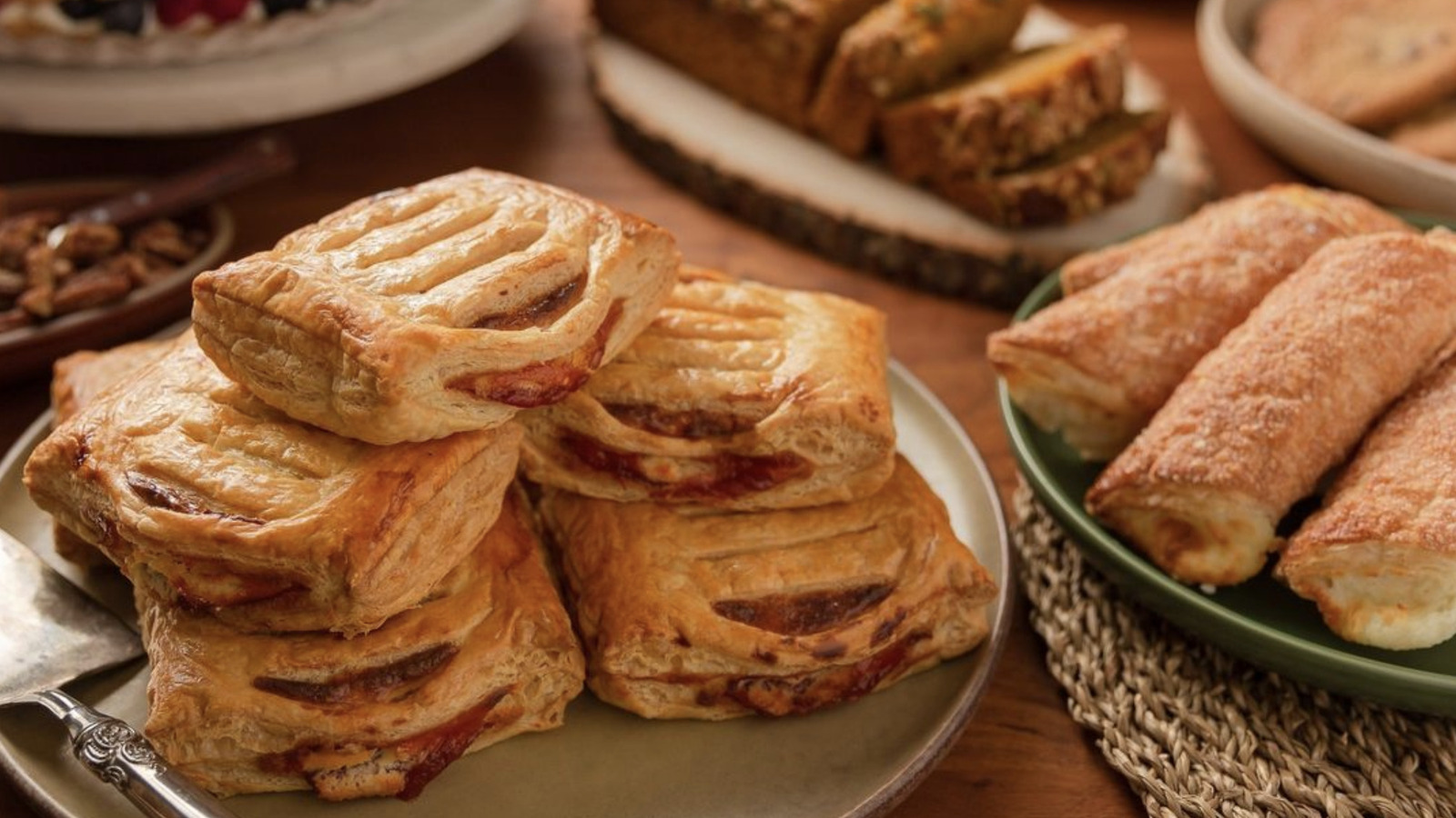 Porto's LA's Iconic Cuban Bakery That Always Has A Line Out The Door