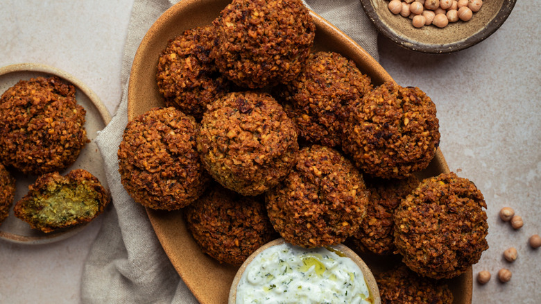fresh falafel balls with tzatziki dip