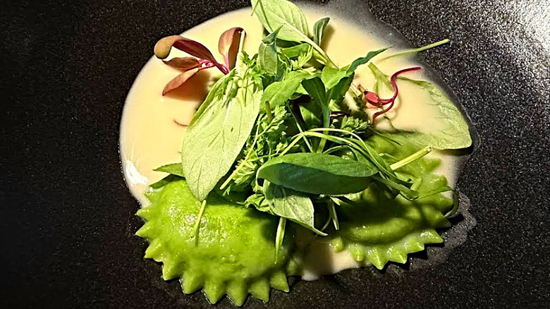 Ravioli and lemongrass course at Monte