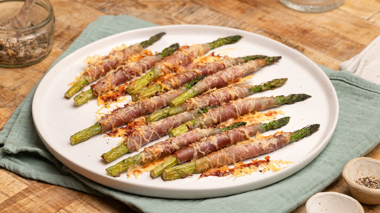 prosciutto-wrapped asparagus with Parmesan