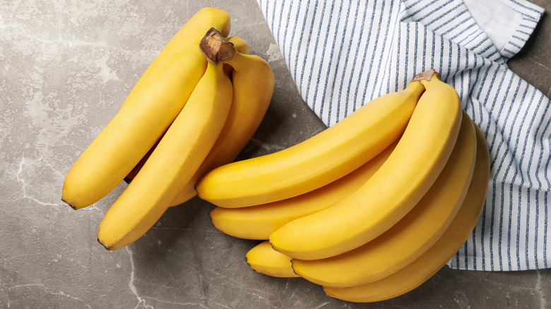 bananas with cloth