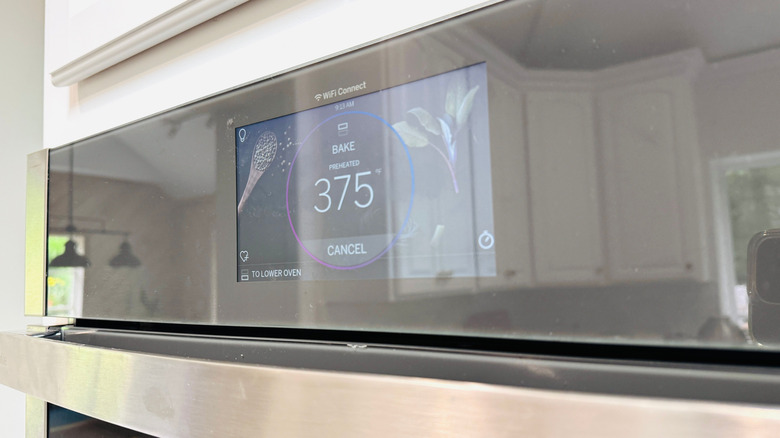 Oven temperature screen reading 375 F