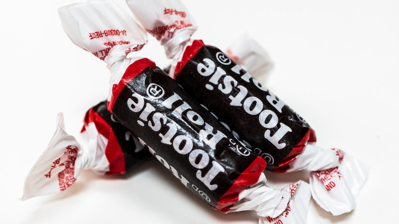mini Tootsie Rolls
