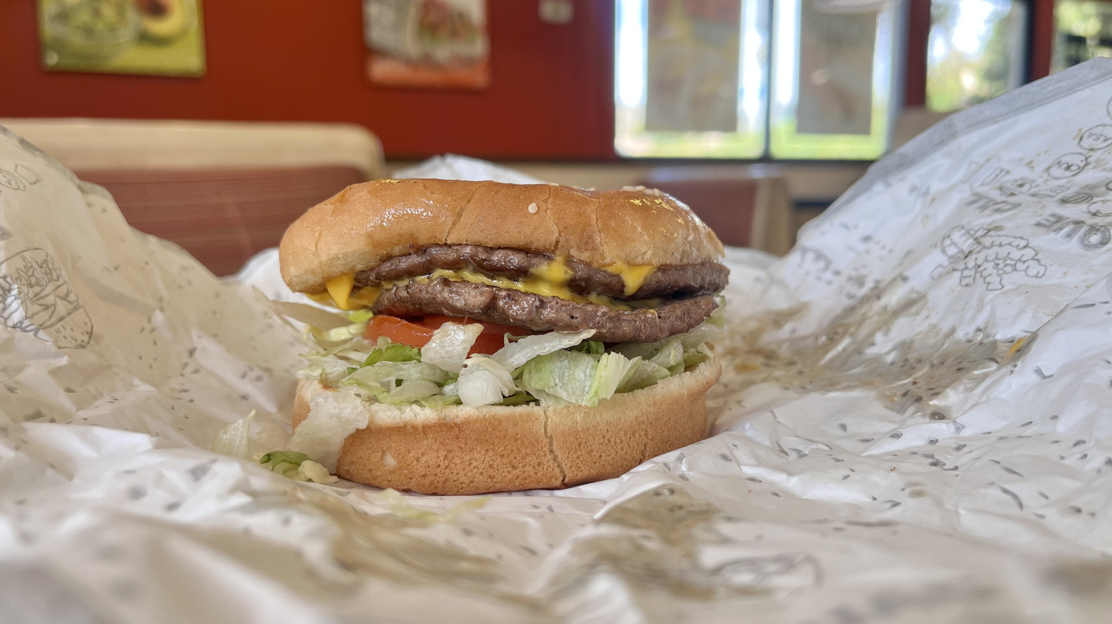 I Tried Cheeseburgers From 8 Fast Food Chains And Ranked Them