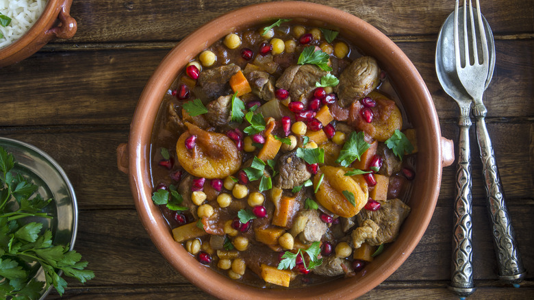 meaty tagine style dish in which you might use ras el hanout