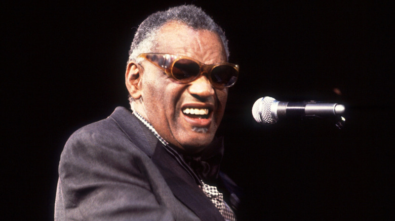Ray Charles Reportedly Said The Best Chicken-Fried Steak Came From This Now-Struggling Chain Restaurant