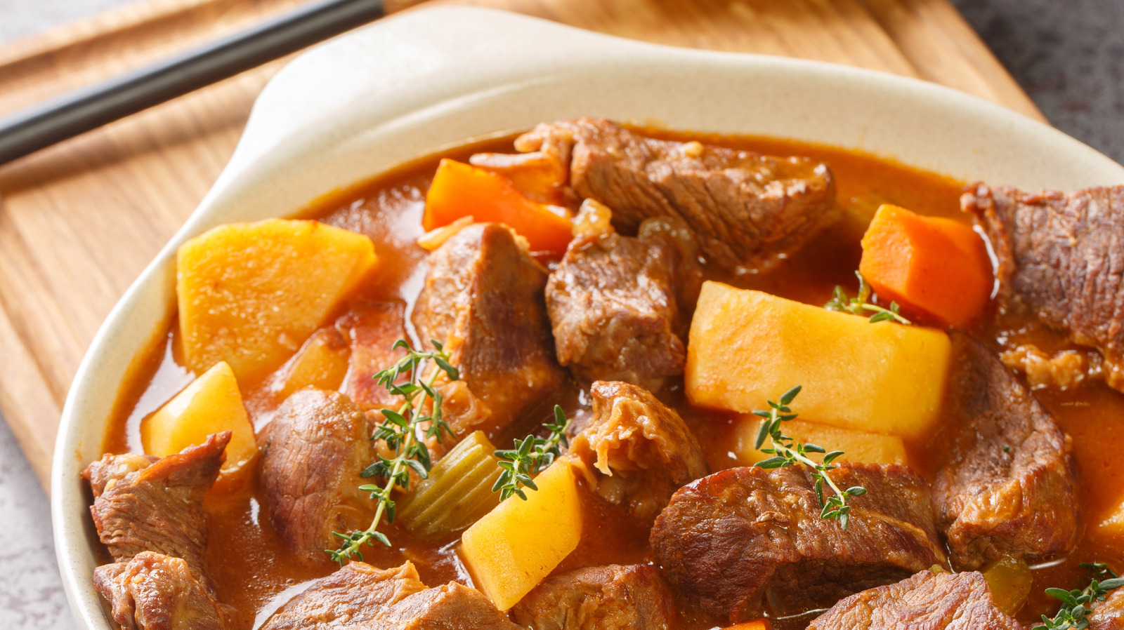 Red Wine Is The Best Substitute For Stout In Hearty Soups