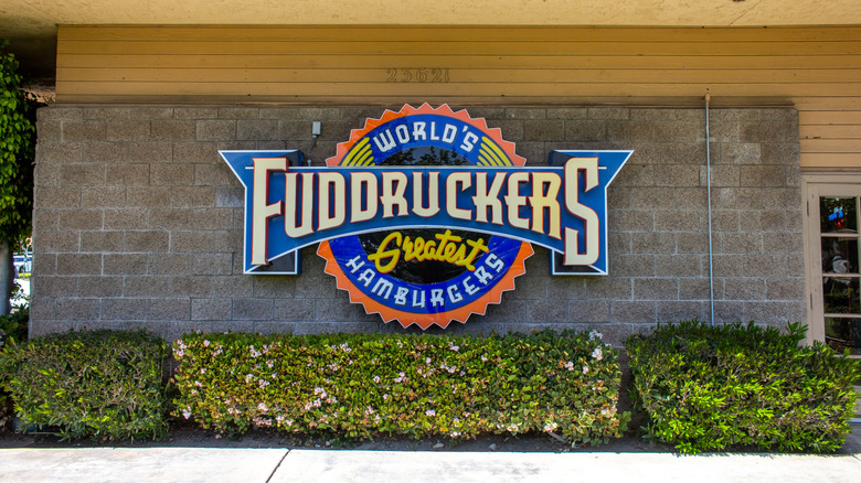 Fuddruckers storefront