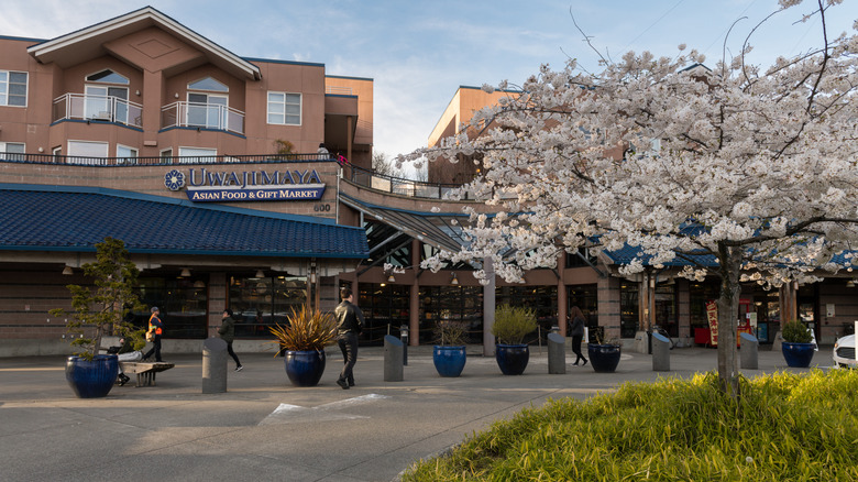 Uwajimaya grocery store chain in Seattle from the outside