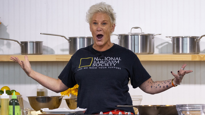 Anne Burrell shouting during show