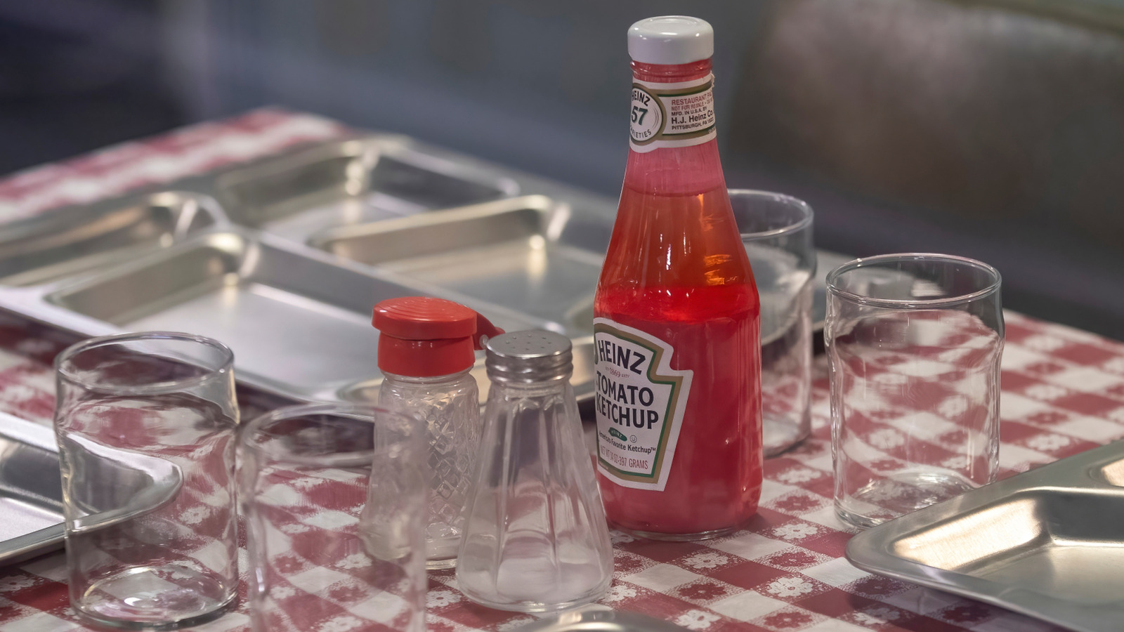 Is That Restaurant Ketchup Bottle Actually Filled With Heinz? Here's How To Tell - Tasting Table