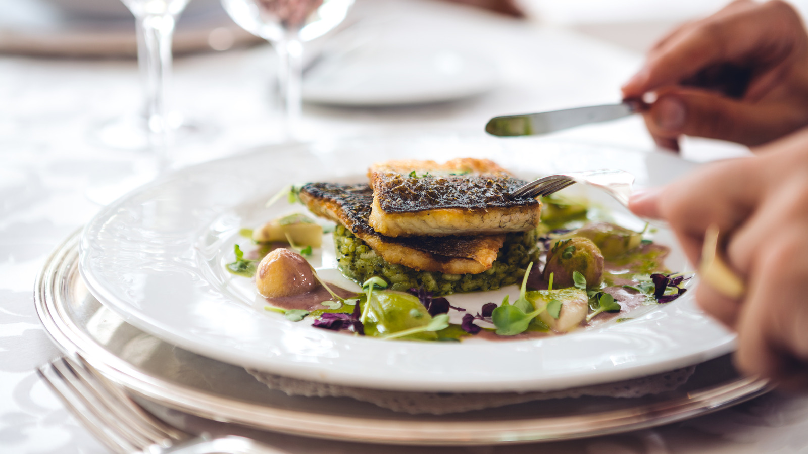 The Type Of Fish That Restaurant Workers Rarely Order, According To Reddit - Tasting Table