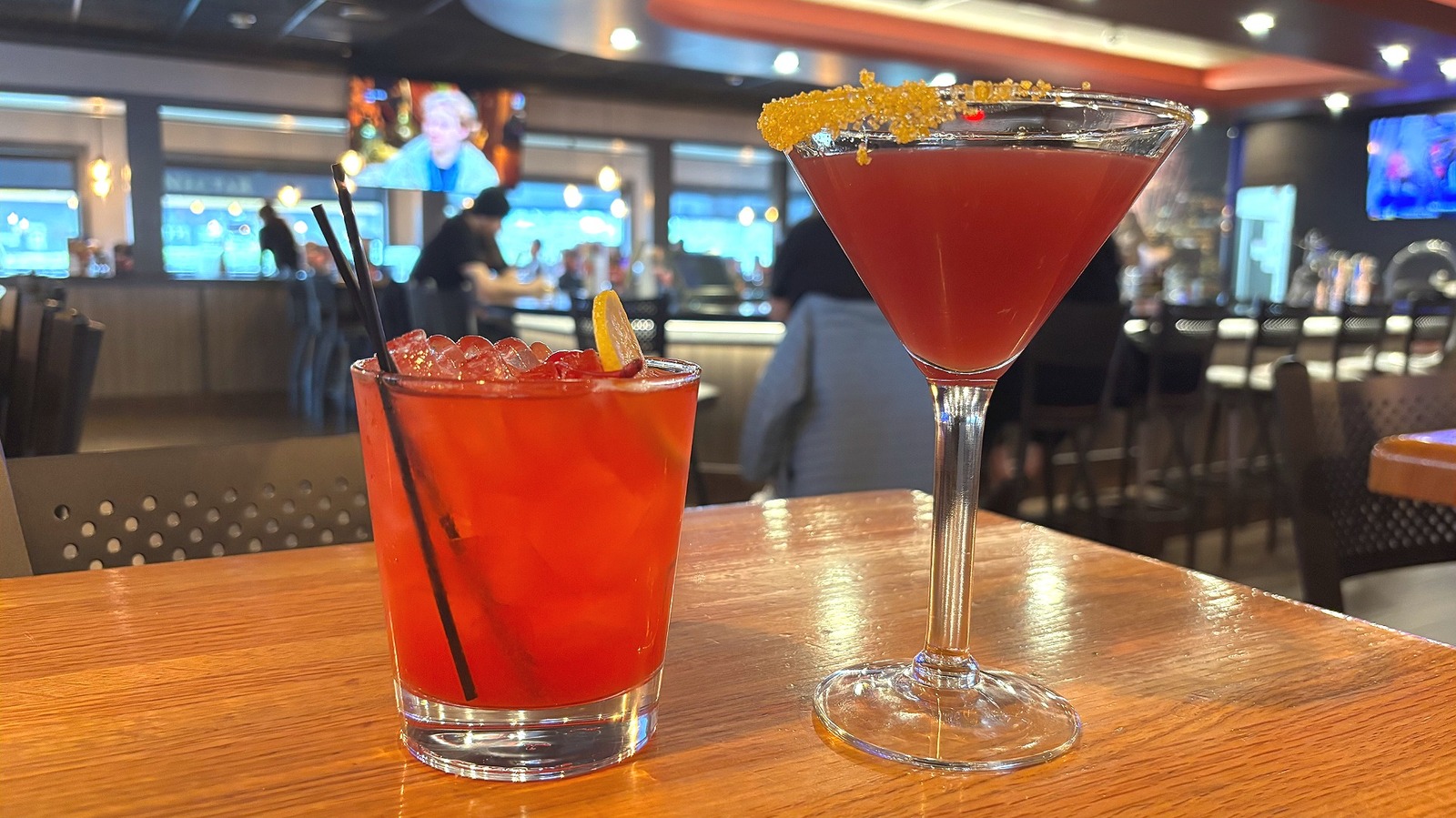Review: Applebee's Still Together Sips Will Please Any Drinker, Not Just Gin Lovers - Tasting Table