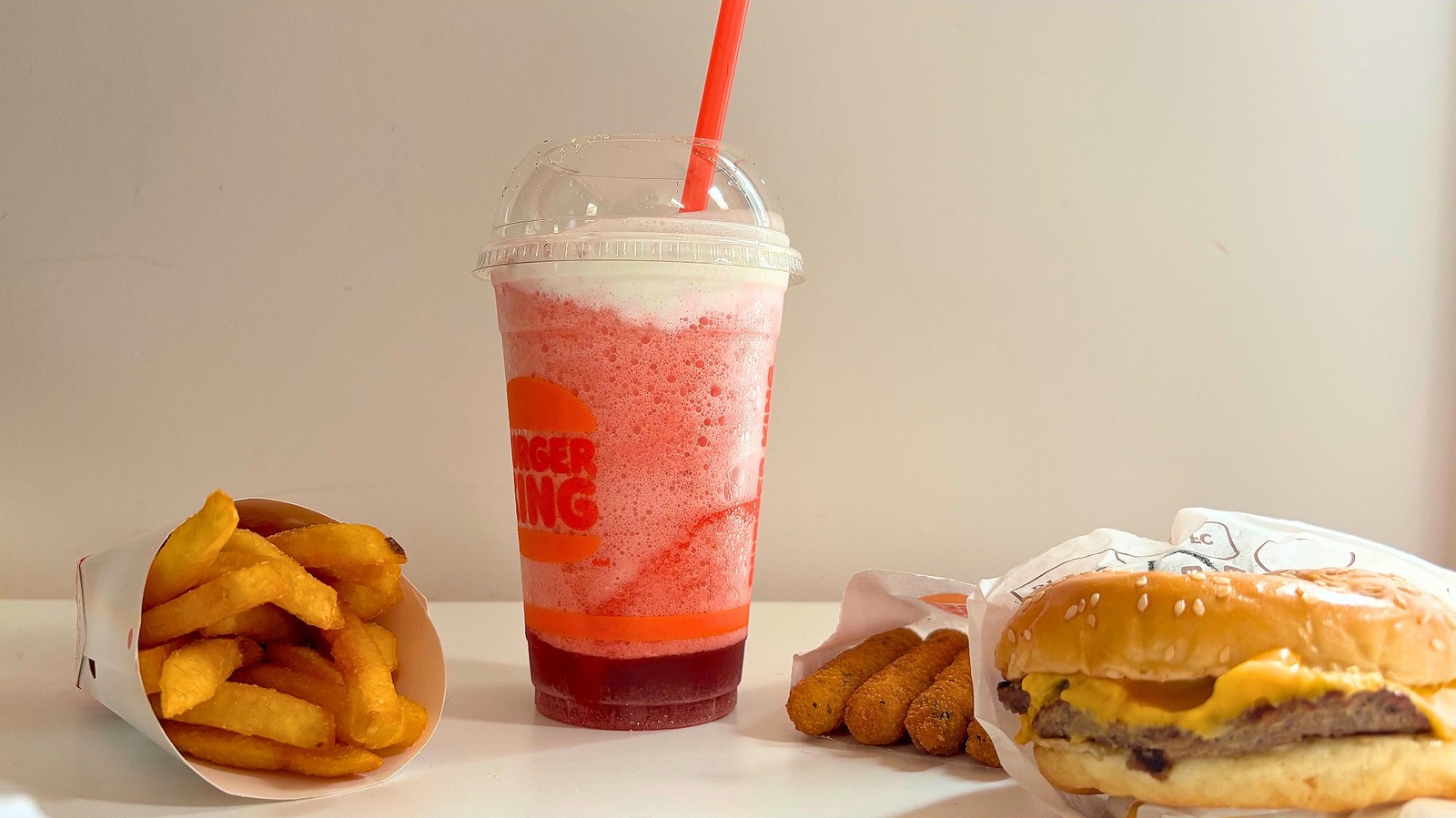 Review: Burger King's New Frozen Strawberries & Cream Drink Brings A Surprising Zestiness To The Classic Flavor Combo - Tasting Table