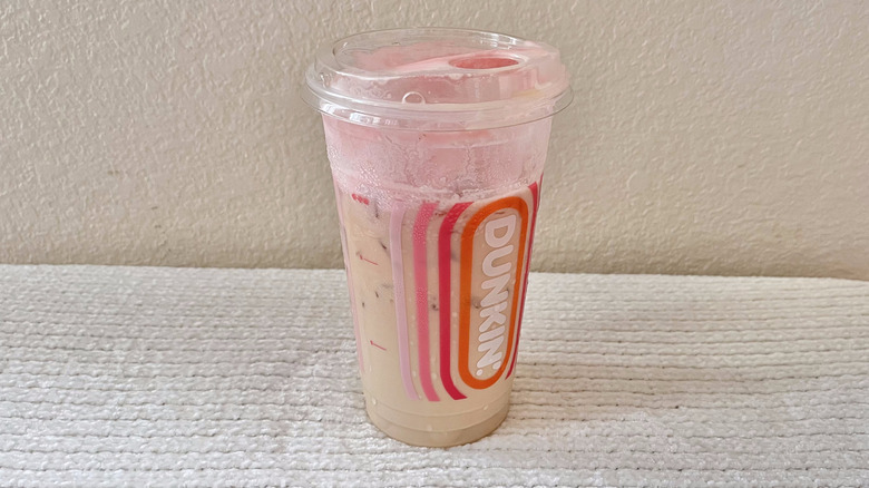 Strawberries N' Creme Cloud Dunkalatte on a table