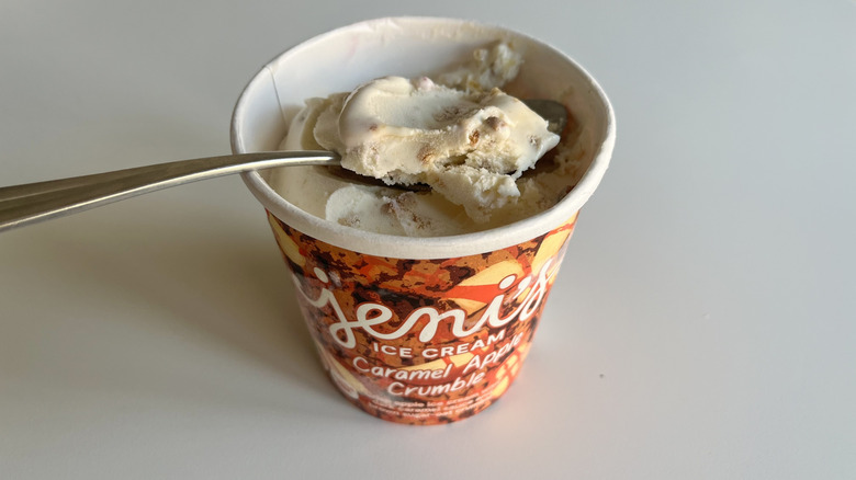 Pint of Jeni's Caramel Apple Crumble