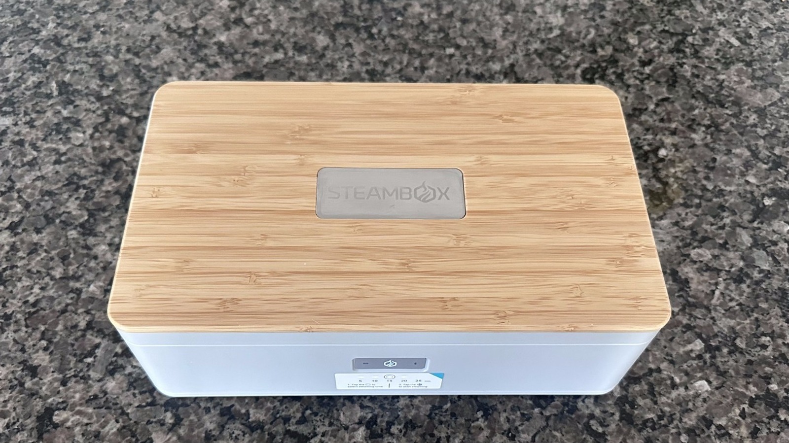 Kickstarter: Heatbox is a Stylish, Steam-Heated Lunchbox