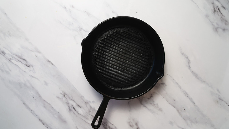 Seasoned cast iron pan