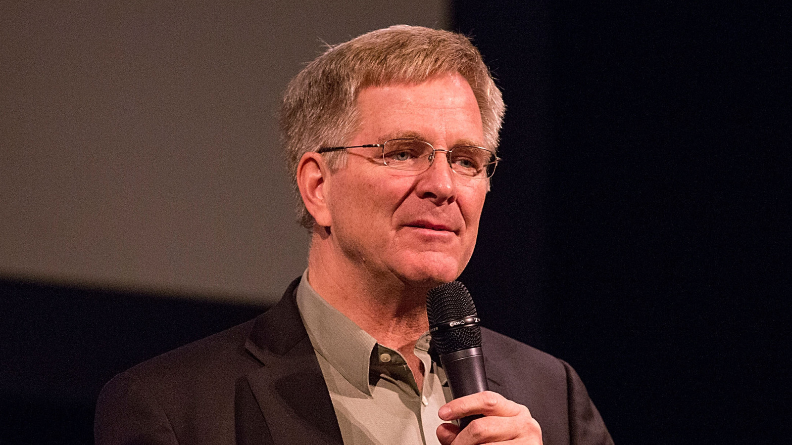 Rick Steves' Must-Know Advice For Vegetarians Before Dining In Europe - Tasting Table