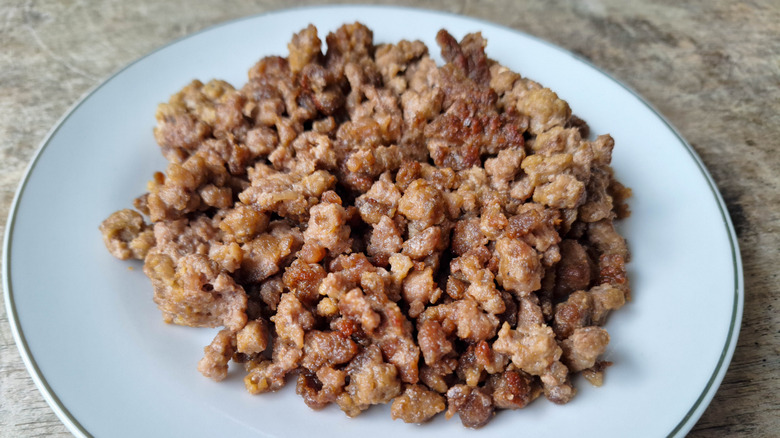 Ground roast beef on plate