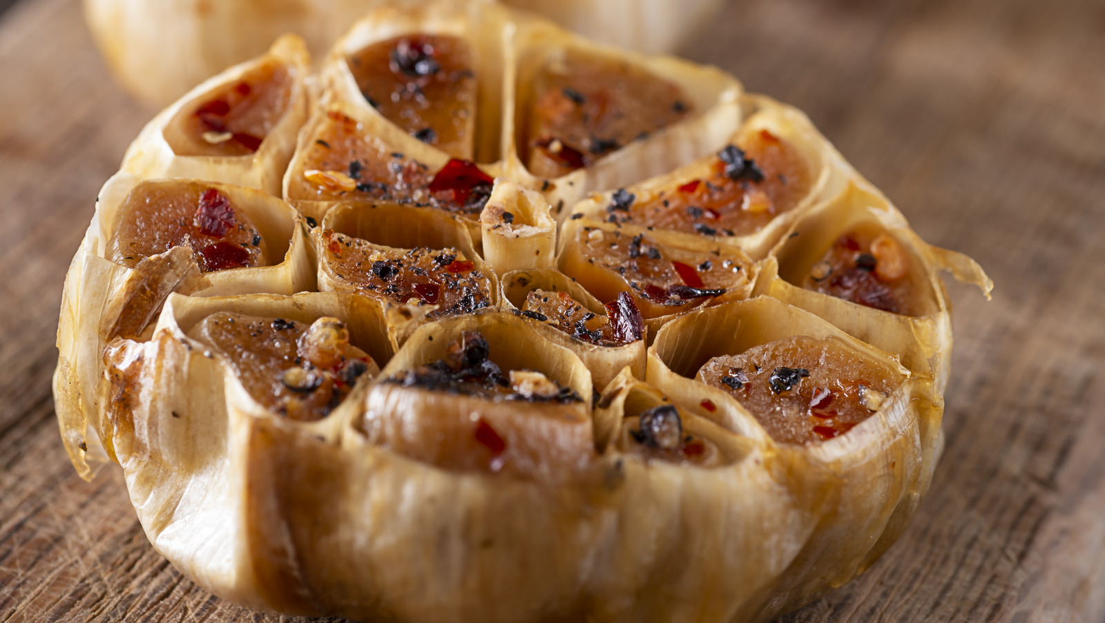 Roast Garlic In Your Microwave For Quick Convenience