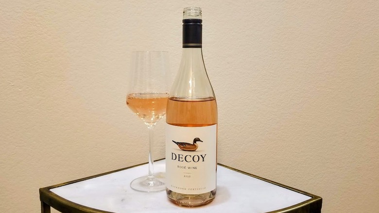 Decoy rrosé wine
