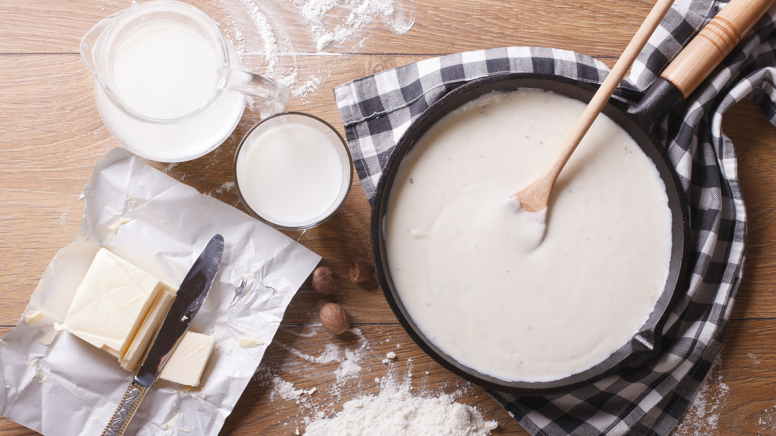Roux Vs. Béchamel What's The Difference?