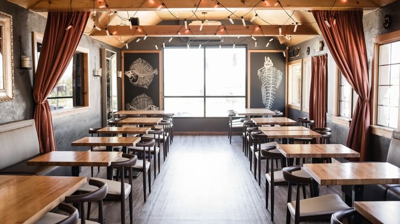 The interior of Harbor Seafood & Steak