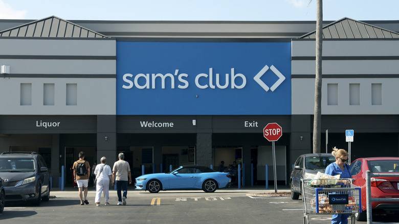 Sam's Club frontage and parking lot