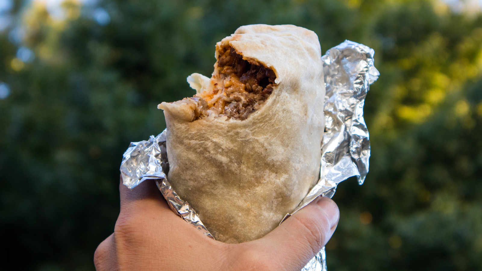 San Francisco's Best Spots For Mission-Style Burritos, According To A Local - Tasting Table