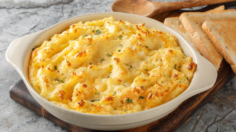 mashed potatoes in a casserole dish