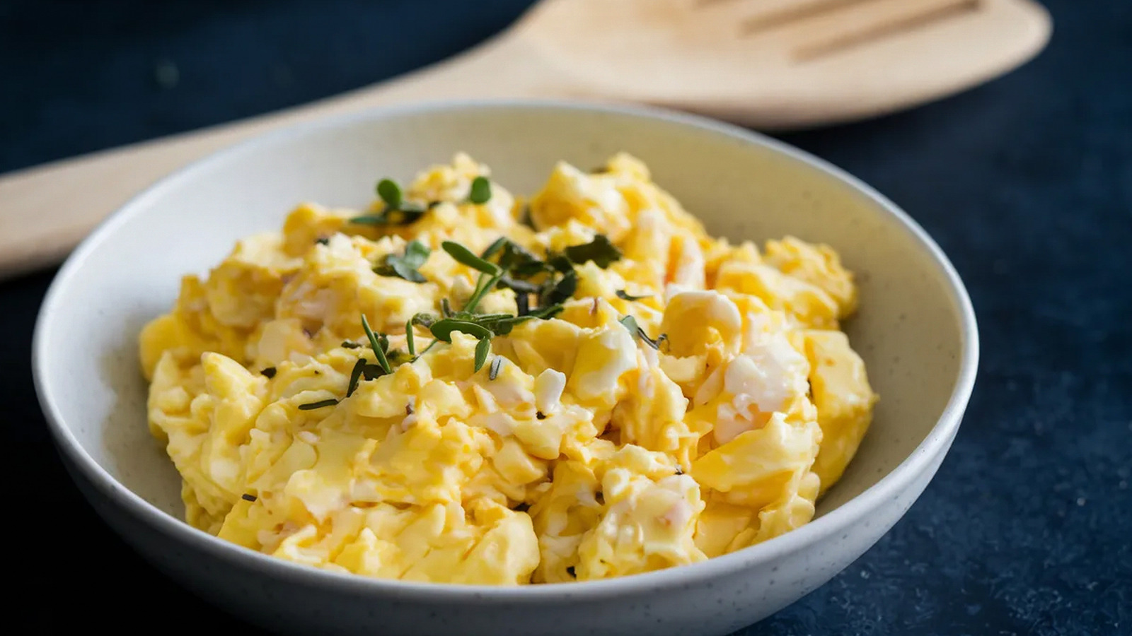 Forget Home Fries — Give Scrambled Eggs A Healthier Side That's Perfect For Fall