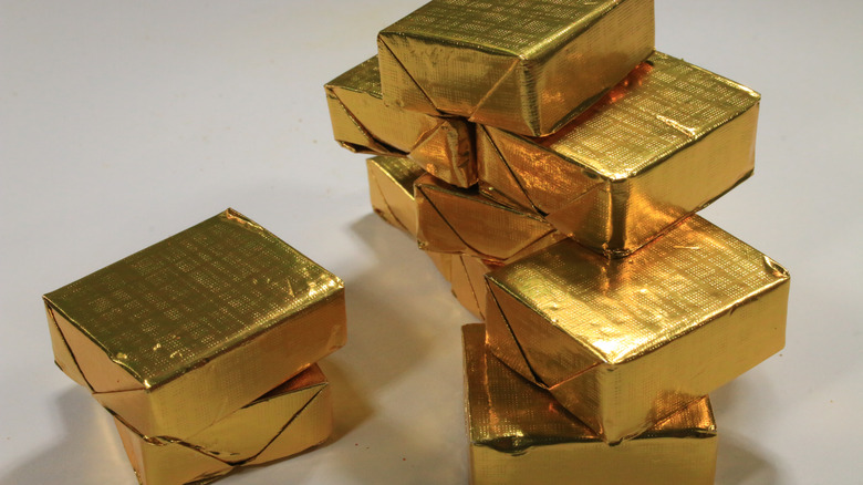 Bullion cubes in wrappers