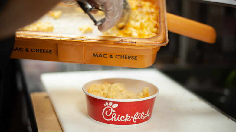 Mac and cheese from Chick-fil-A in tray and cup
