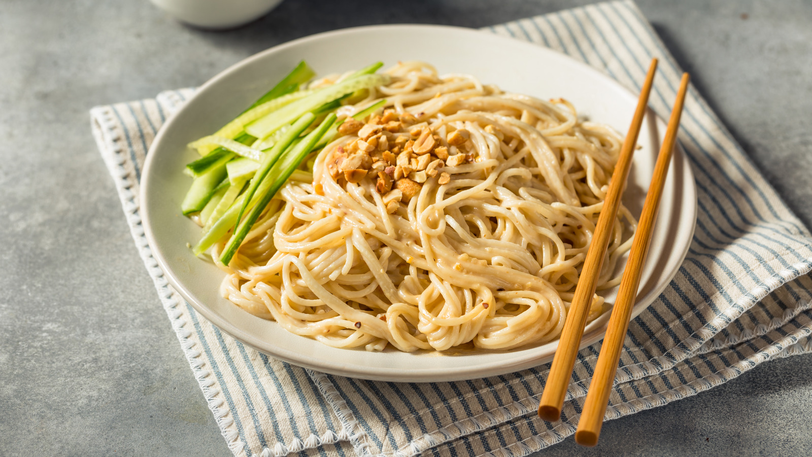 Sesame Is The Simple Pantry Ingredient That Can Dress Up Basic Cold Noodles