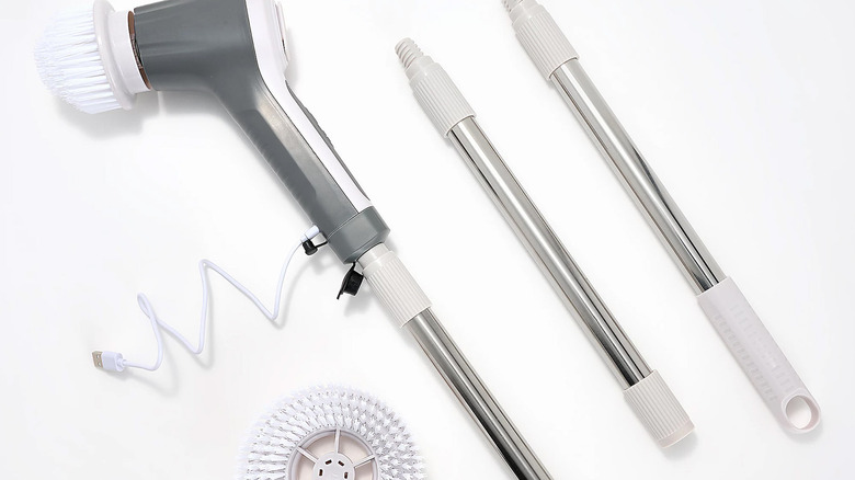 Teko Power Scrubber with Built-in Cleanser Tank