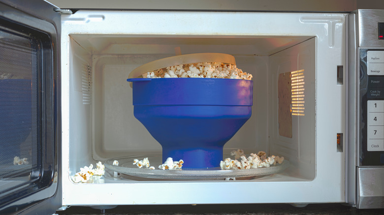 Popcorn in microwave