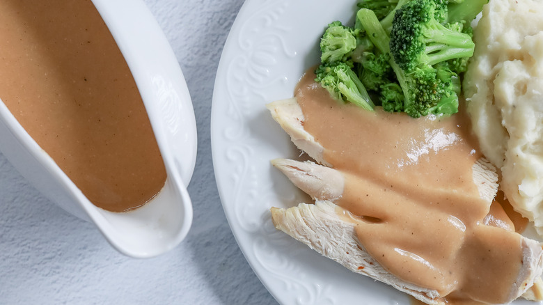 chicken and vegetables with gravy