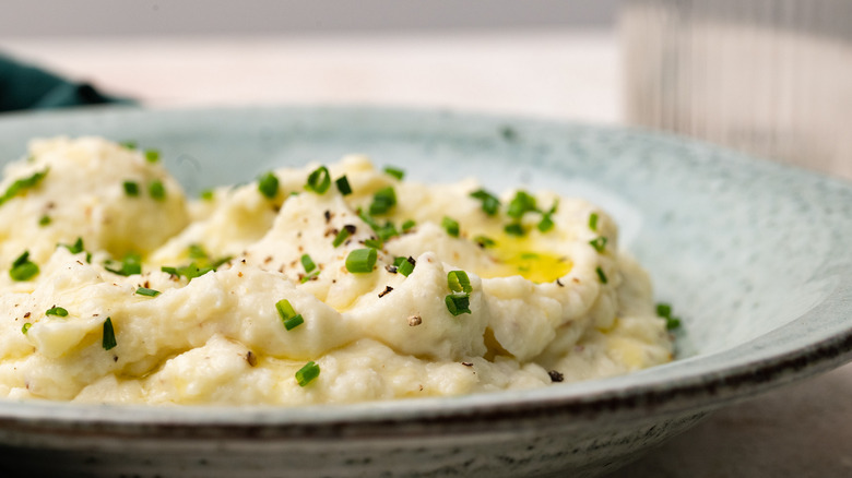 mashed cauliflower with chives 