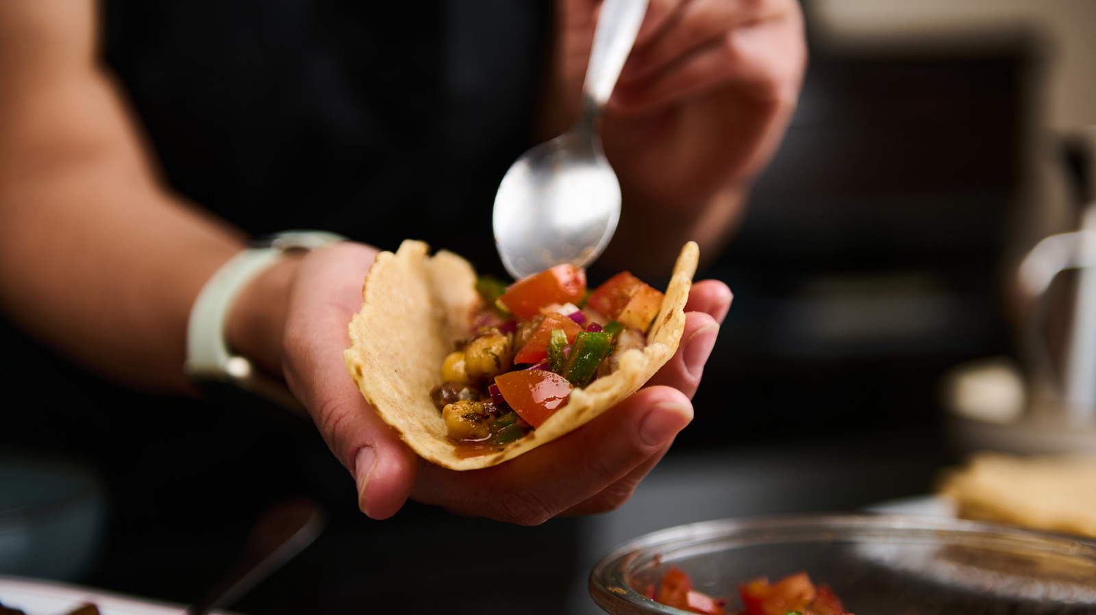 Skip The Drive-Thru: Make Crunchwrap-Inspired Dinner Cups With 4 Cheap Ingredients