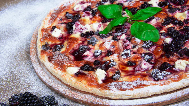 pizza with blackberries 