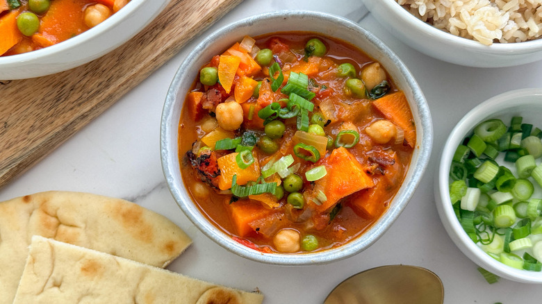 Slow Cooker Vegetable Curry Recipe