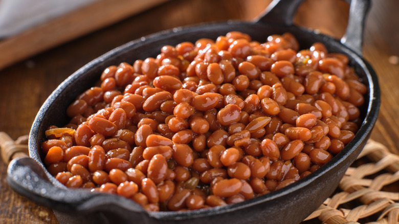 baked beans in a black skillet