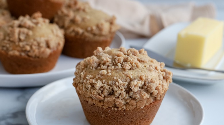 snickerdoodle crumb muffins on plate