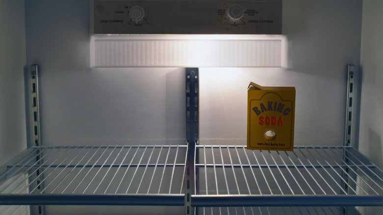 Baking soda in a fridge